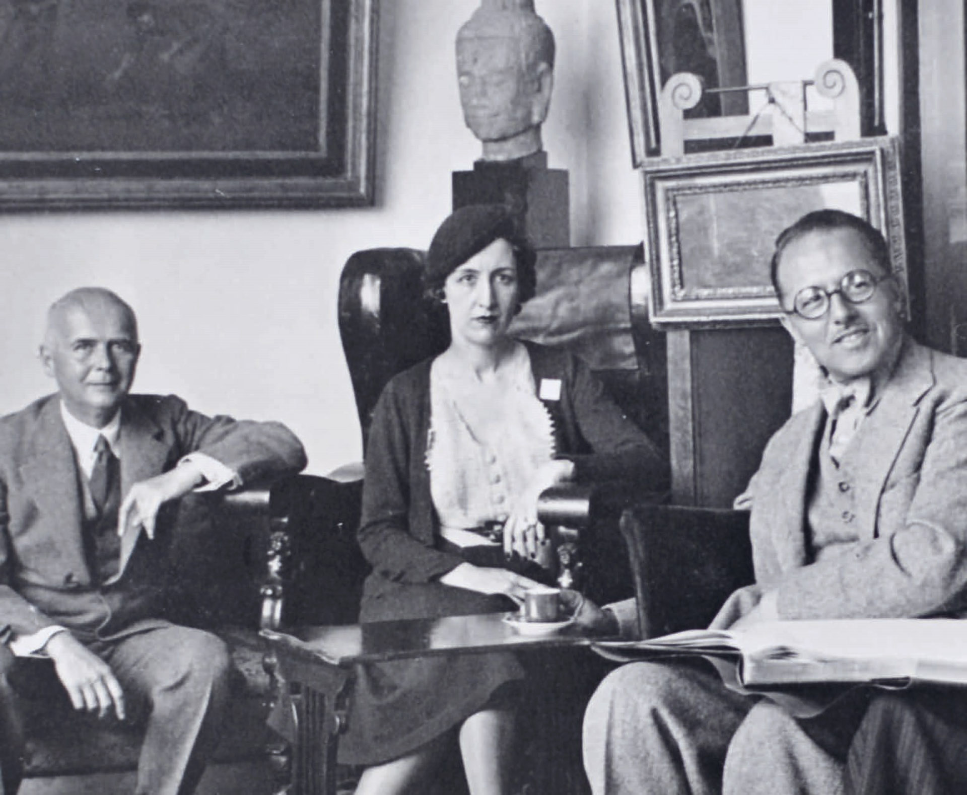 Baron E. Von Der Heydt En Marie Laure And Charles De Noailles