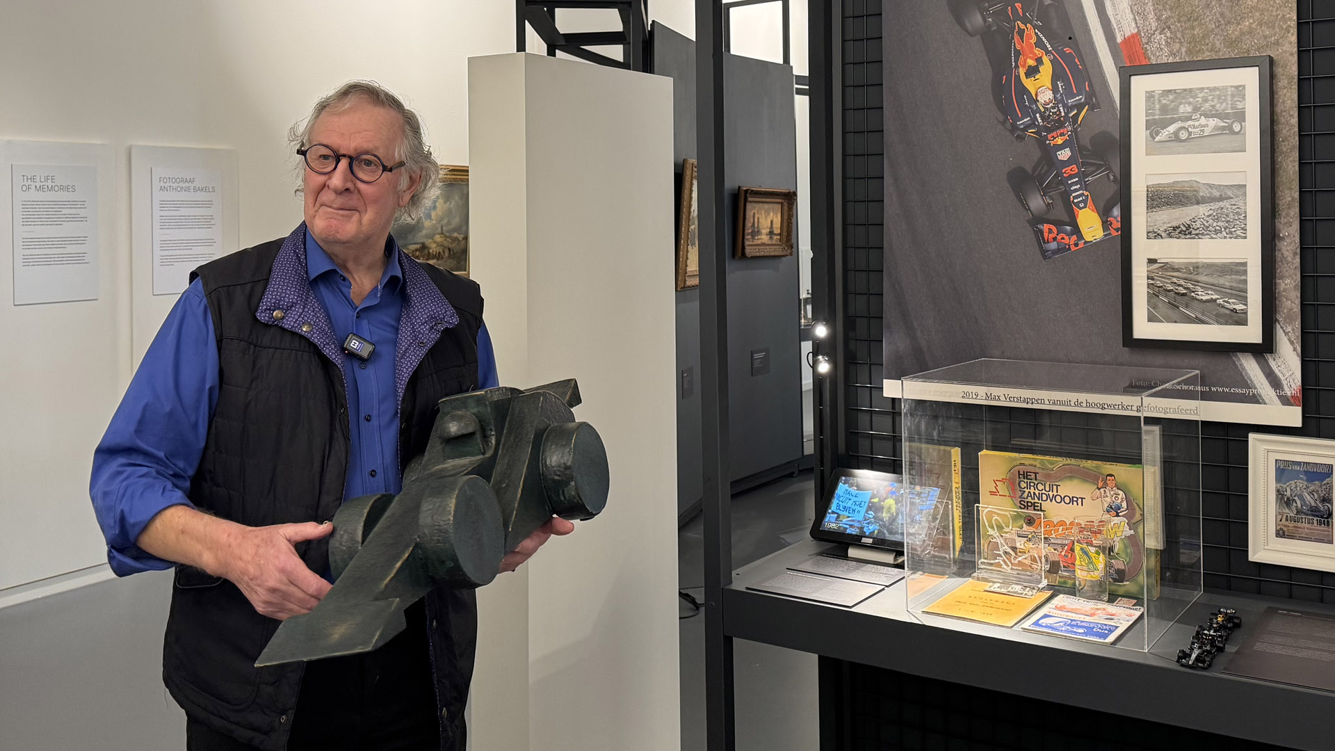 Hans Peters bei der Ausstellung Life Of Memories